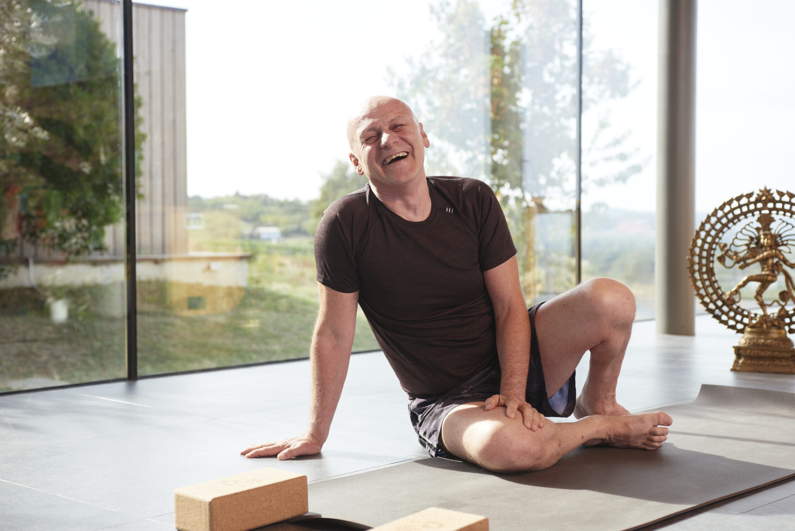La rivoluzione gioiosa. Teacher training yoga con Claudio Ugolini